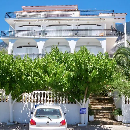 Madison Hotel de apartamente Vlachata