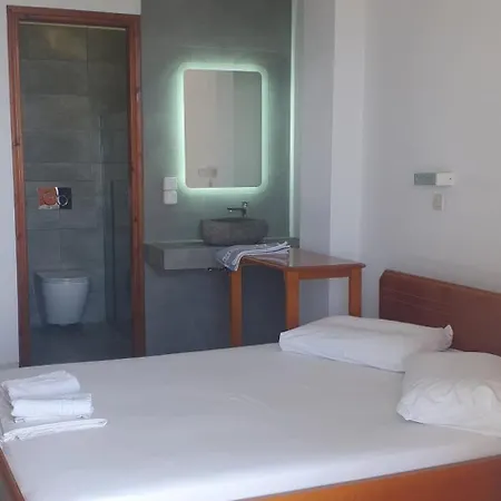 Hotel de apartamente Madison Vlachata